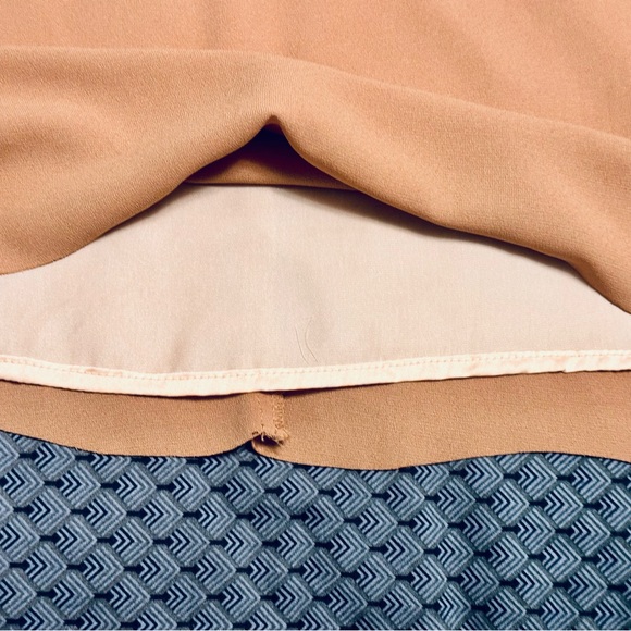 Tiered Peach Tunic Sz L - Picture 10 of 12